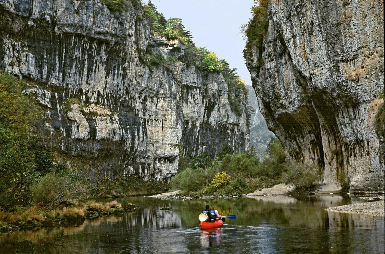 Logis Hotel Restaurant Des Gorges Du Tarn Florac Экстерьер фото